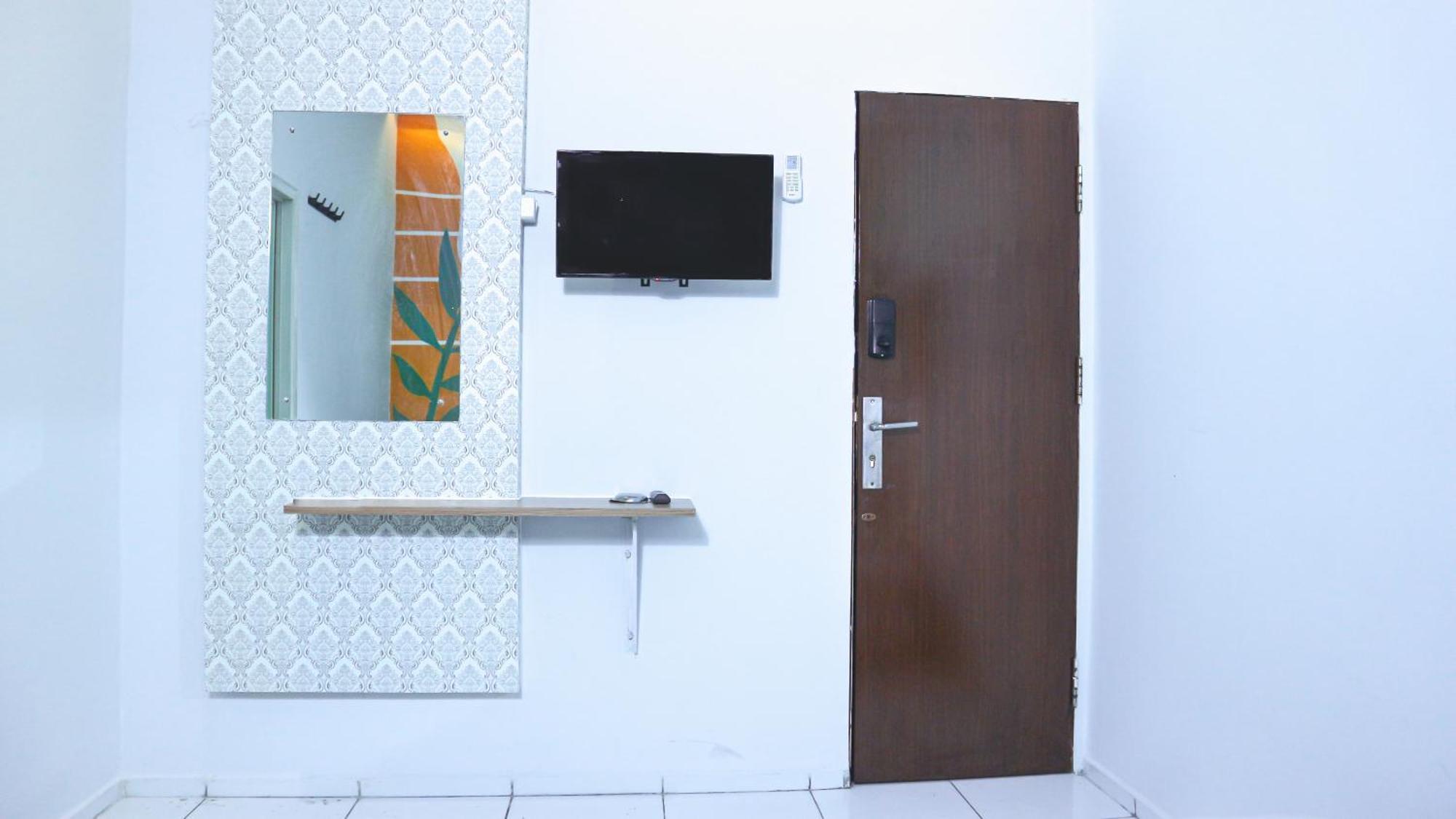 Collection O Tunas Plaza Residence Bekasi Exterior photo